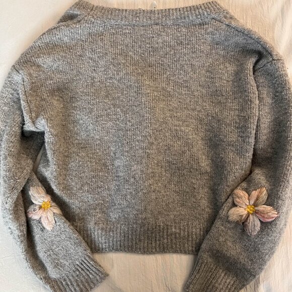 Dreamers Crop-Top Cardigan - Picture 2 of 3